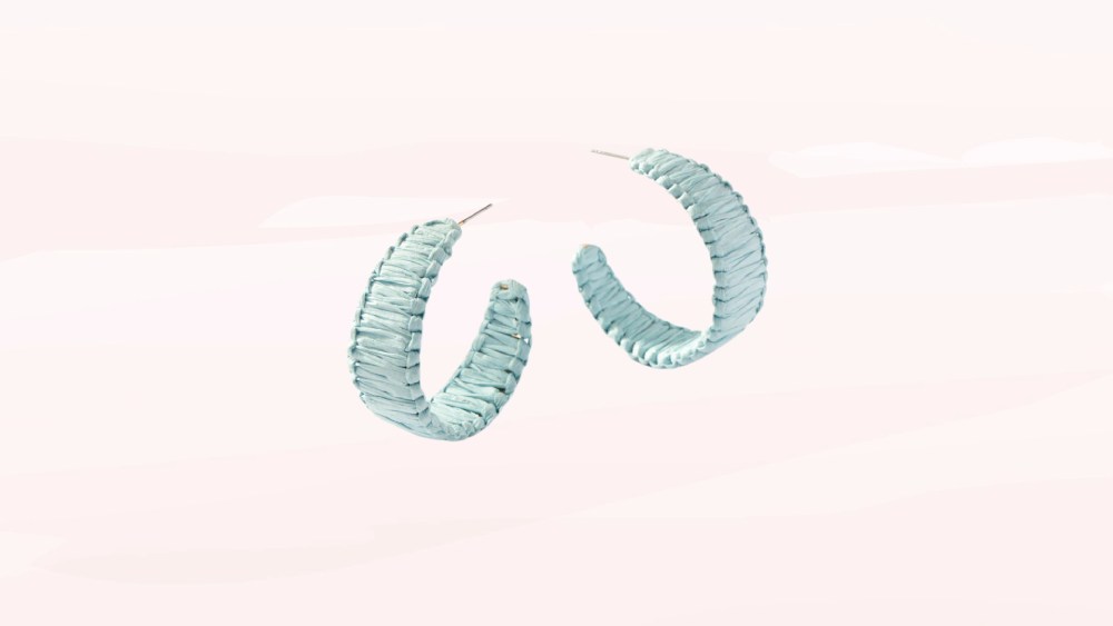 Natural raffia woven hoop earrings