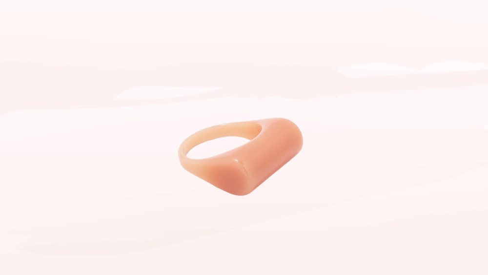 Delicate gold ring with sparkle