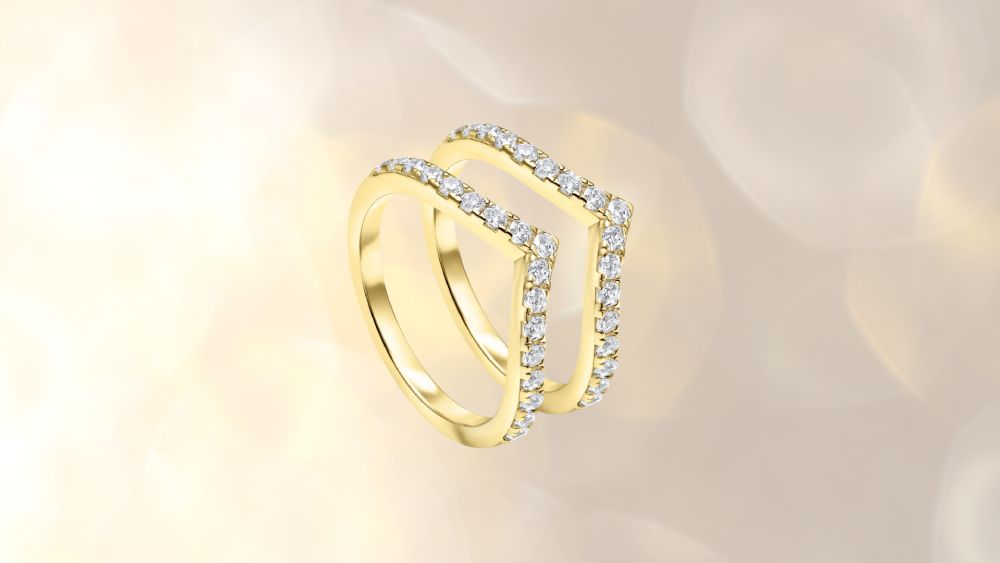 V shaped center engagement ring